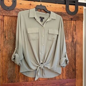 Investments Green Button Down Shirt with Notched Collar and Tie Front